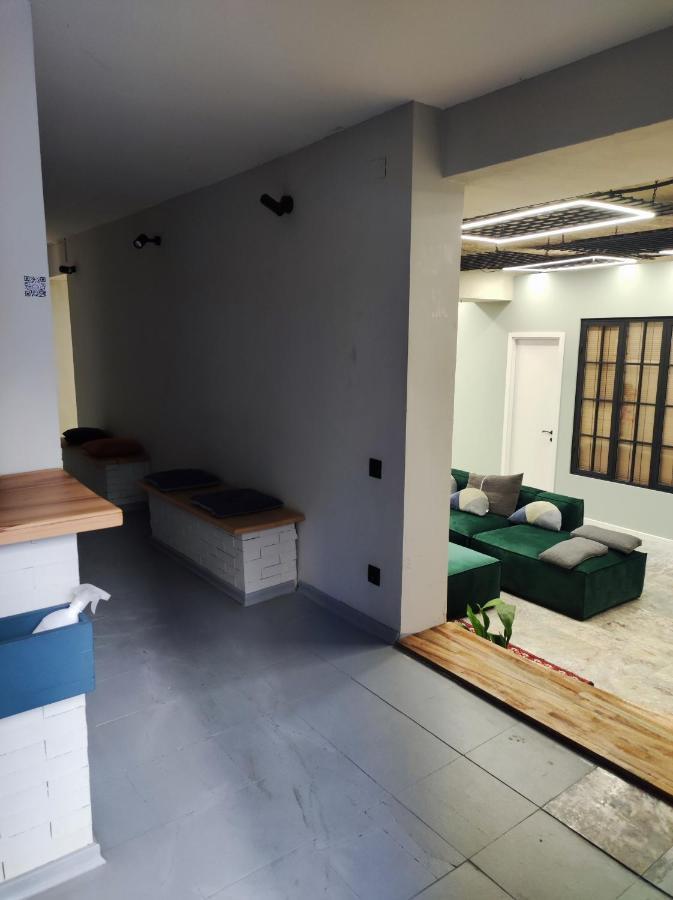 Shared Flat In An Artists District Pikris Gora Leilighet Tbilisi Eksteriør bilde